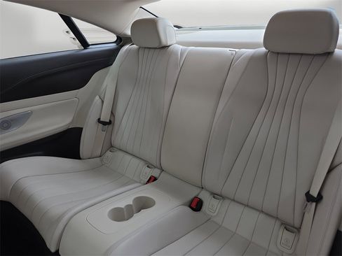 Used 2018 Mercedes-Benz E 400 Coupe w/ Premium 3 Package image 13