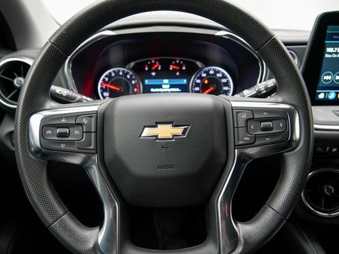 Used 2025 Chevrolet Blazer LT image 31