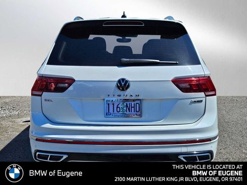 Used 2022 Volkswagen Tiguan SEL R-Line AWD/4WD image 4