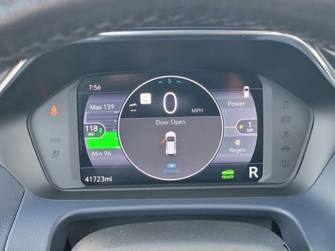 Used 2022 Chevrolet Bolt EUV Premier w/ Sun & Sound Package image 25