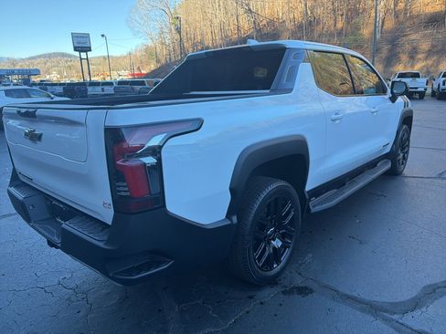 New 2026 Chevrolet Silverado EV LT image 4