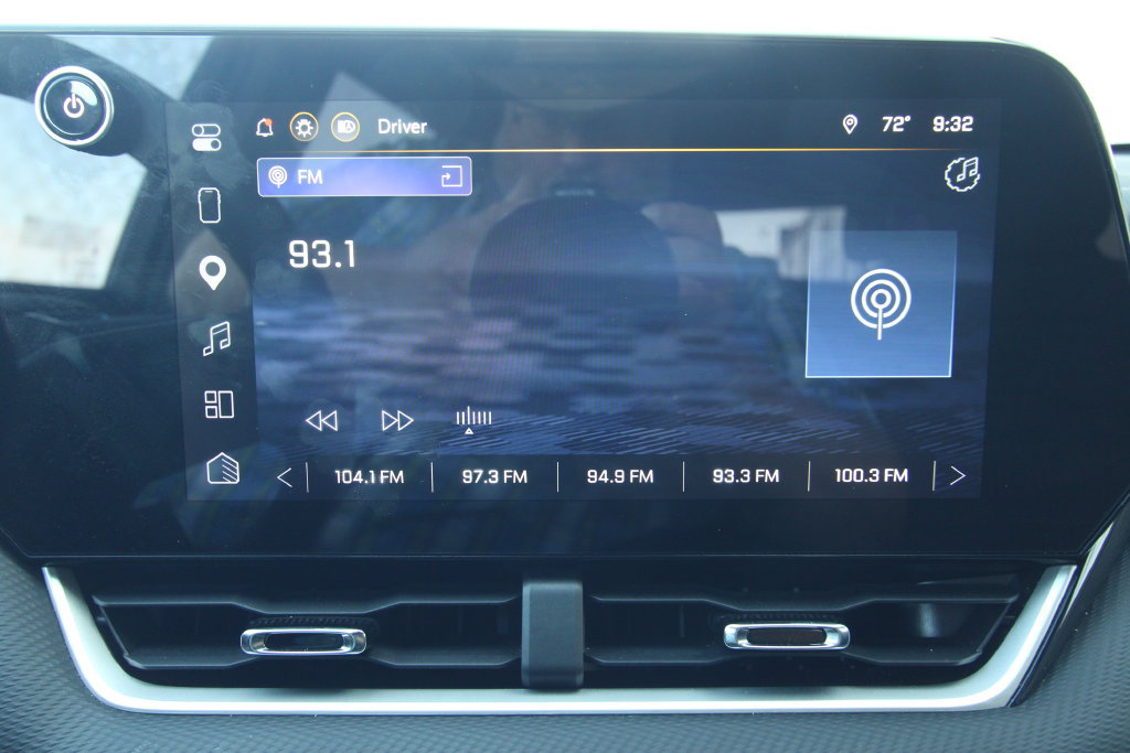Used 2026 Chevrolet Equinox LT AWD/4WD image 30
