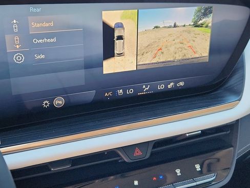 Used 2024 Buick Envision Avenir AWD/4WD image 23