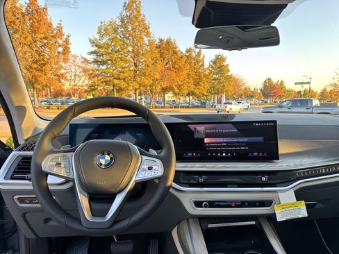 New 2026 BMW X7 xDrive40i w/ Executive Package image 14