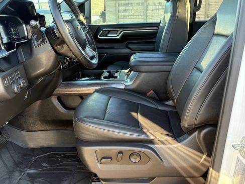 Used 2024 Chevrolet Silverado 3500 LTZ w/ LTZ Plus Package image 38