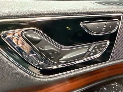 Used 2022 Lincoln Navigator L Reserve image 22