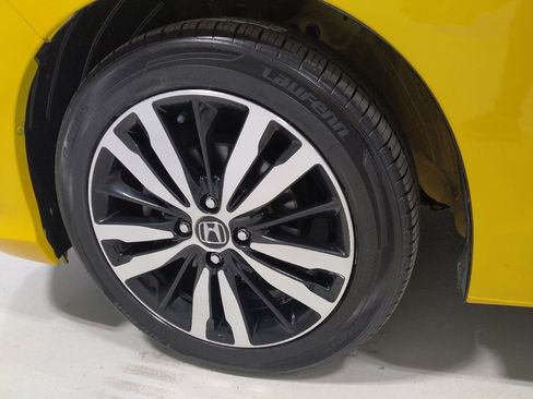 Used 2018 Honda Fit EX image 31