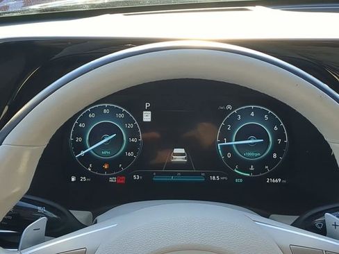 Used 2024 Hyundai Palisade Calligraphy image 23