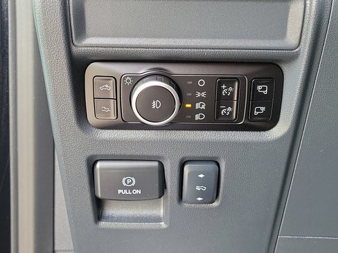 Used 2026 Ford F150 Raptor AWD/4WD image 27