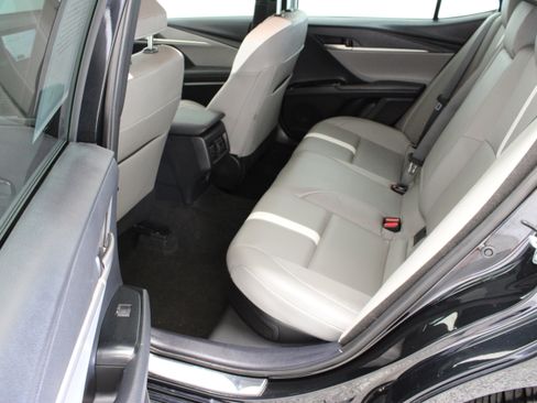 Used 2025 Toyota Camry SE w/ Convenience Package FWD image 27