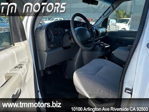 Used 2008 Ford E-350 and Econoline 350 XLT image 6