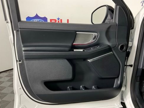 New 2026 Ford Expedition Platinum image 12