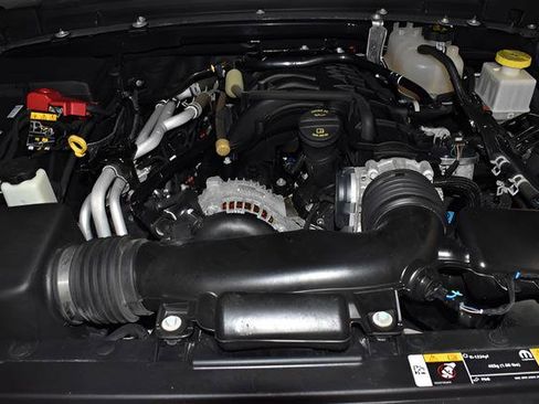 Used 2021 Jeep Gladiator Rubicon w/ Trailer Tow Package AWD/4WD image 10
