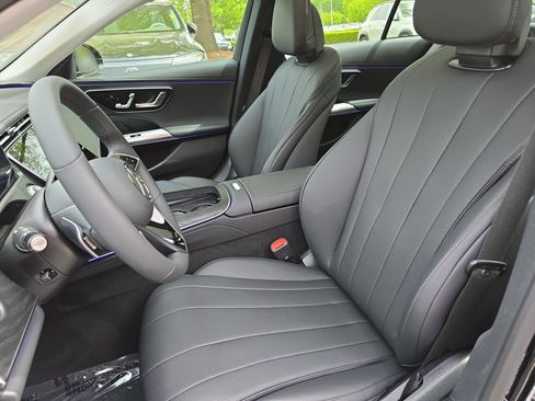 New 2026 Mercedes-Benz E 450 4MATIC Sedan image 15