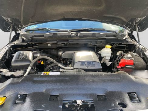 Used 2024 RAM 1500 Classic SLT AWD/4WD image 25