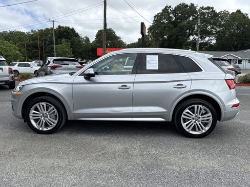 Used 2018 Audi Q5 2.0T Premium Plus w/ Premium Plus Package AWD/4WD image 2