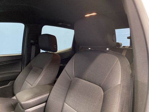 Used 2024 Chevrolet Colorado Trail Boss image 9