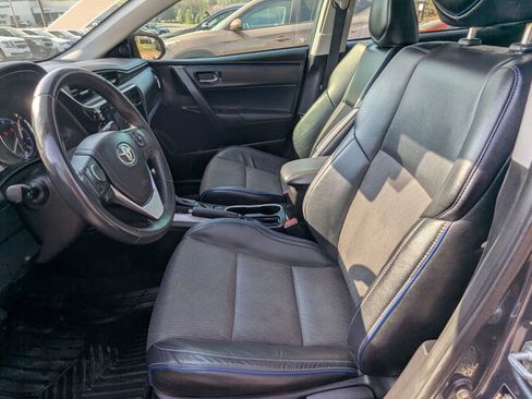 Used 2018 Toyota Corolla SE FWD image 18