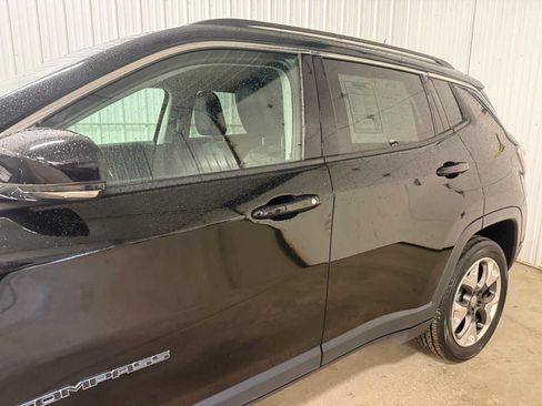 Used 2019 Jeep Compass Limited AWD/4WD image 7