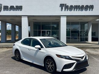 Used 2024 Toyota Camry SE video 2