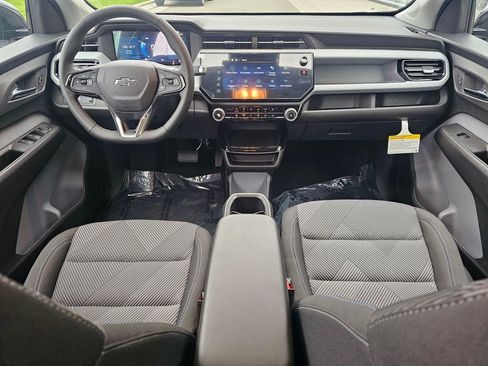 New 2027 Chevrolet Bolt LT w/ Comfort Package image 17