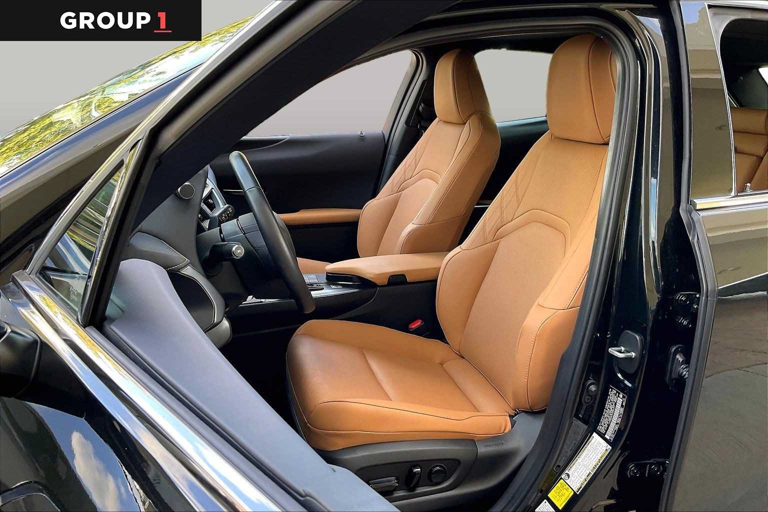 Used 2026 Lexus UX 300h FWD w/ Cold Area Package image 7