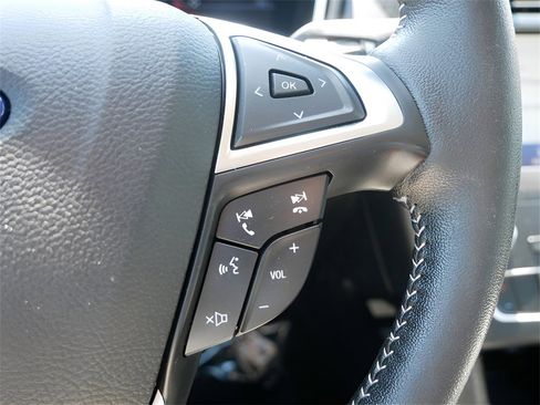 Used 2020 Ford Fusion SE w/ Equipment Group 151A image 23