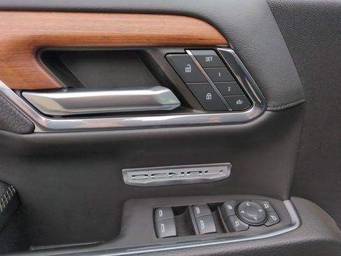 Used 2023 GMC Sierra 1500 Denali w/ Denali Reserve Package image 16
