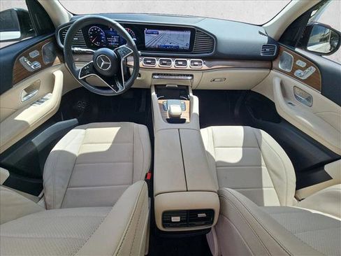 Used 2024 Mercedes-Benz GLE 450e 4MATIC image 17