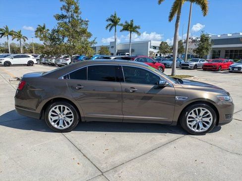 Used 2016 Ford Taurus Limited image 3