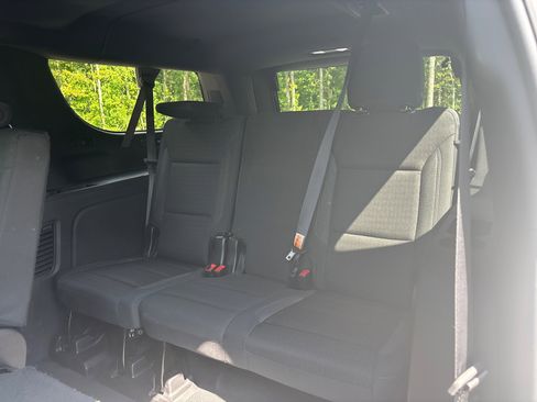 Used 2023 Chevrolet Suburban LS image 59