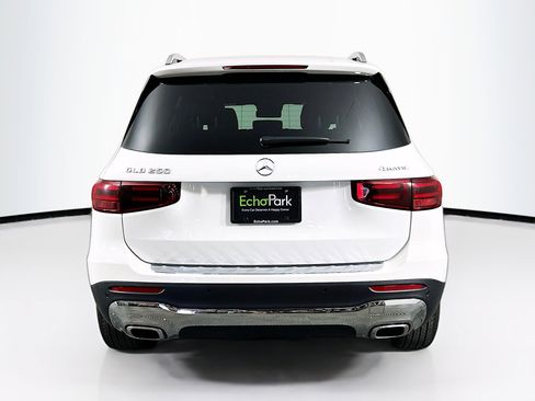 Used 2025 Mercedes-Benz GLB 250 4MATIC image 7