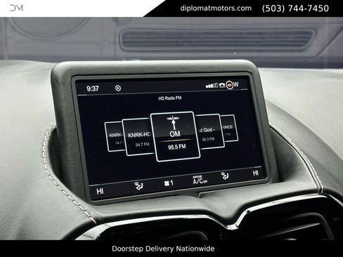 Used 2020 Aston Martin V8 Vantage Coupe image 26