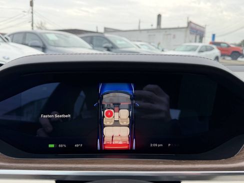 Used 2022 Tesla Model S AWD/4WD image 23