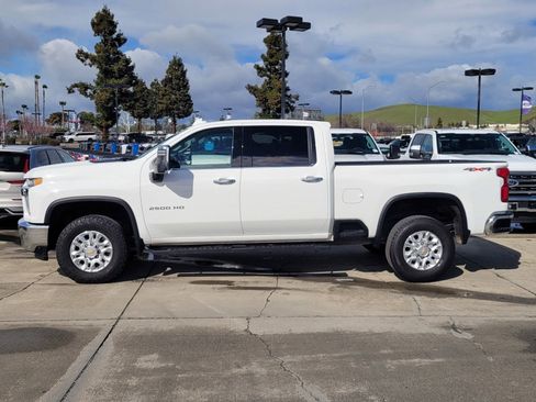 Used 2023 Chevrolet Silverado 2500 LTZ image 7
