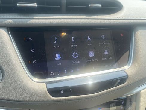 Used 2023 Cadillac XT5 Premium Luxury w/ Technology Package AWD/4WD image 17