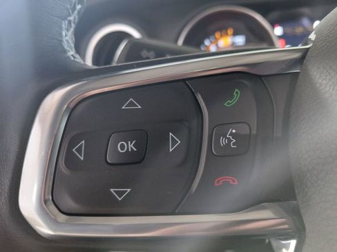 Used 2021 Jeep Wrangler Unlimited Sahara w/ Uconnect 4C Nav & Sound Group AWD/4WD image 25