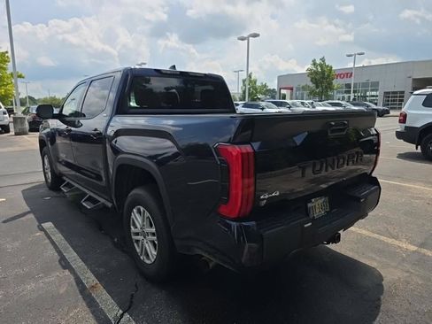 Used 2023 Toyota Tundra SR5 w/ SR5 Convenience Package AWD/4WD image 8