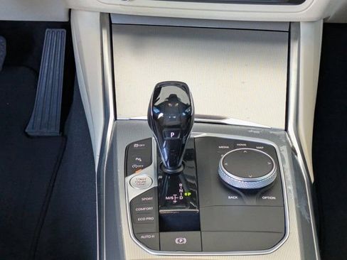 Used 2021 BMW 330i Sedan w/ Convenience Package image 17