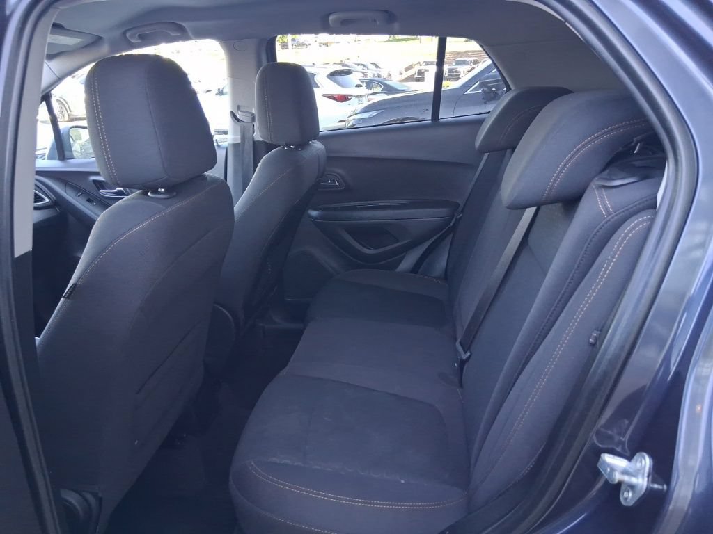 Used 2019 Chevrolet Trax LS w/ Tint and Cruise Package AWD/4WD image 29