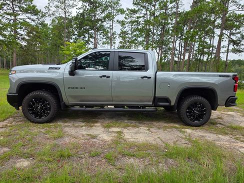 New 2026 Chevrolet Silverado 2500 LT w/ Trail Boss Package AWD/4WD image 2