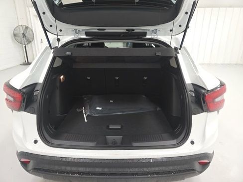 New 2026 Chevrolet Trax LT w/ Driver Confidence Package FWD image 25