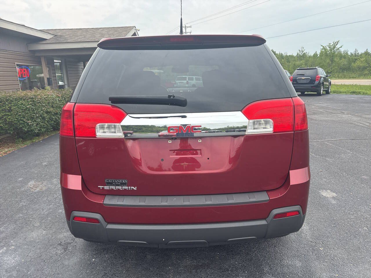 Used 2011 GMC Terrain SLE w/ LPO, Chrome Package FWD image 5
