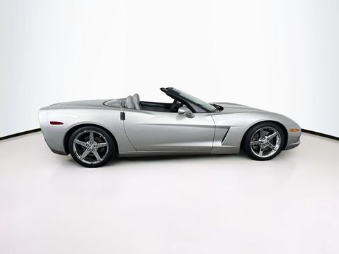 Used 2005 Chevrolet Corvette Convertible w/ Preferred Equipment Group RWD image 7