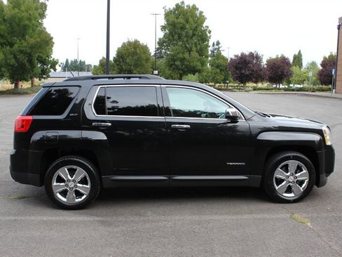 Used 2014 GMC Terrain SLT w/ Chrome Appearance Package AWD/4WD image 5