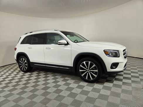Certified 2023 Mercedes-Benz GLB 250 4MATIC image 1
