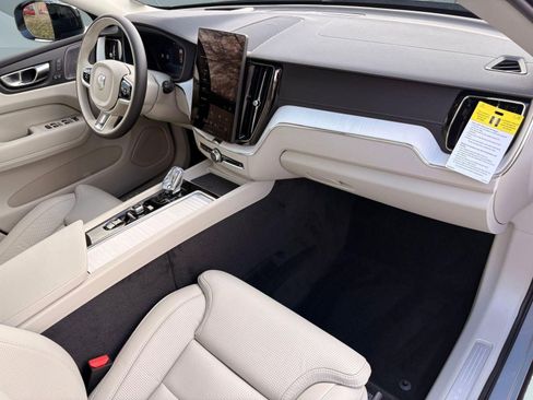 New 2026 Volvo XC60 B5 Ultra w/ Climate Package AWD/4WD image 27