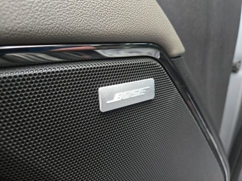 Used 2024 Chevrolet Silverado 2500 ZR2 w/ Technology Package image 9