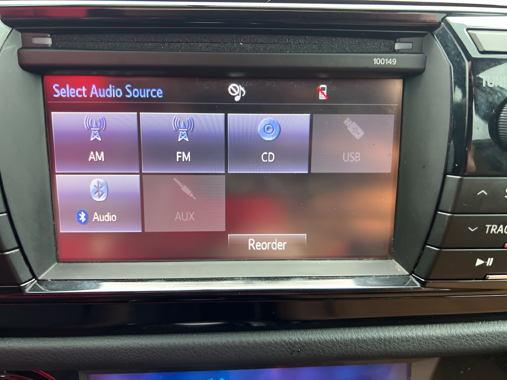 Used 2014 Toyota Corolla LE FWD image 24