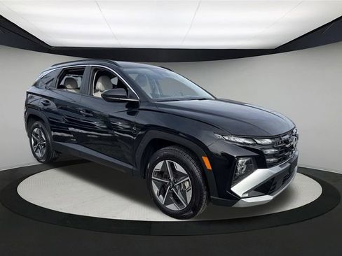 Used 2025 Hyundai Tucson SEL image 2